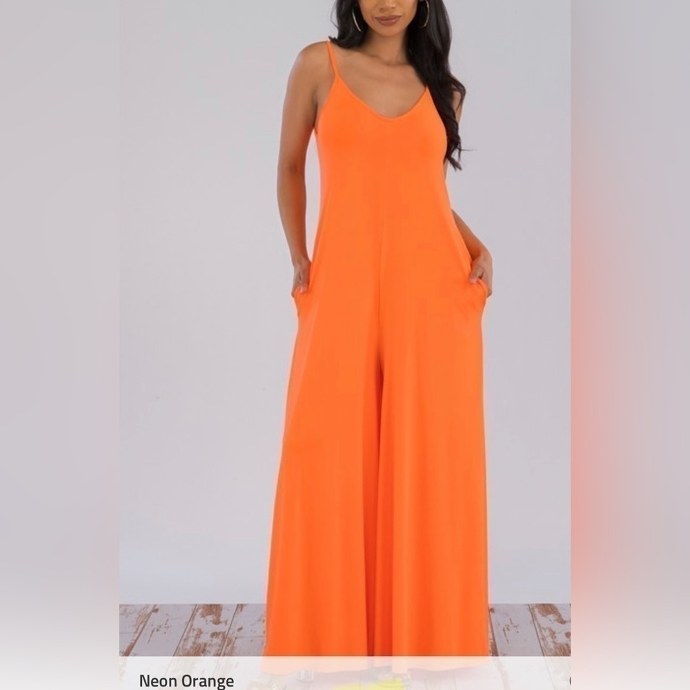 Neon 🍊 Orange! Beautiful Jumpsuit - Picture 3 of 3
